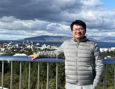 Portrait of Xiao Zhu, UW-IT's new Research Computing Division leader